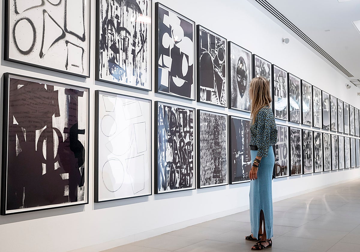 Detalle del montaje de la exposición en la Fundación Canaria parael Desarrollo de la Pintura