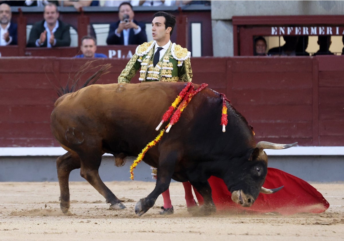 Madrid rugió con la faena de Tomás Rufo a Alabardero, con un pitón zurdo de categoría
