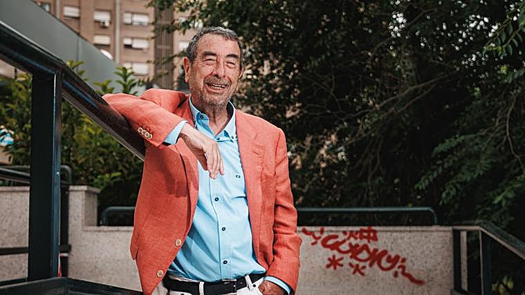 Las mejores lecturas que no te puedes perder en esta Feria del Libro, según nuestros críticos