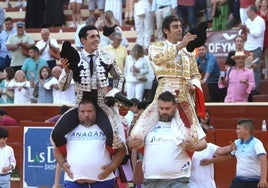 Perera y Talavante salen a hombros en la Feria de la Manzanilla de Sanlúcar de Barrameda