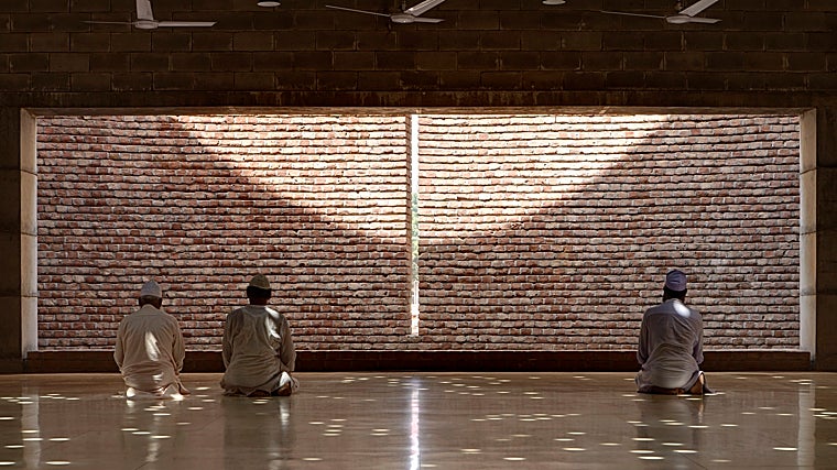 Mezquita de Bait Ur Rouf en Dhaka, de Marina Tabassum