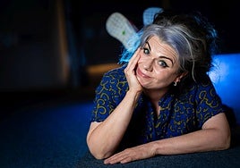 Caitlin Moran:  «Los hombres no van al médico y mueren más que las mujeres. Son tan estoicos...»