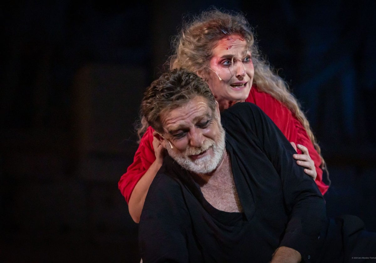 Juanjo Artero y Laura Moreira, en 'Ifigenia'