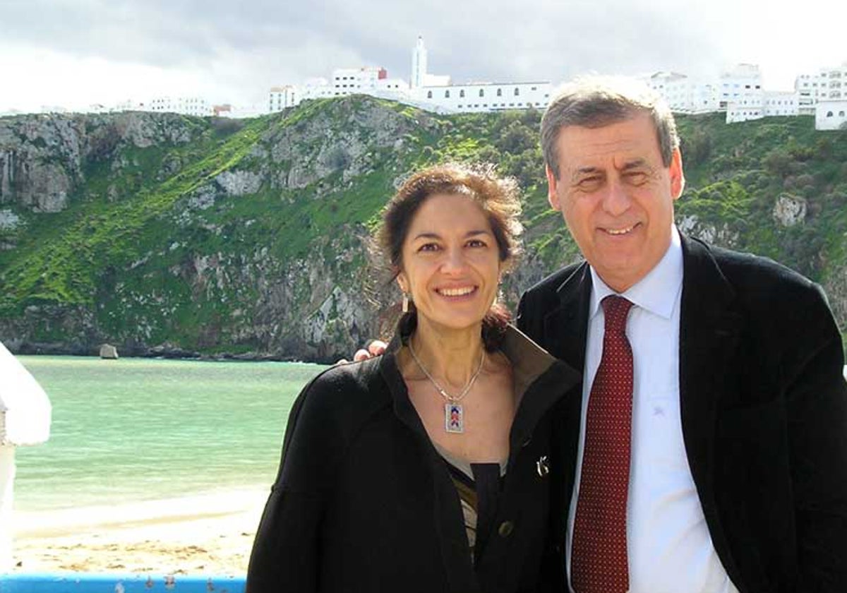 Los profesores Mercedes Fuertes y Francisco Sosa Wagner
