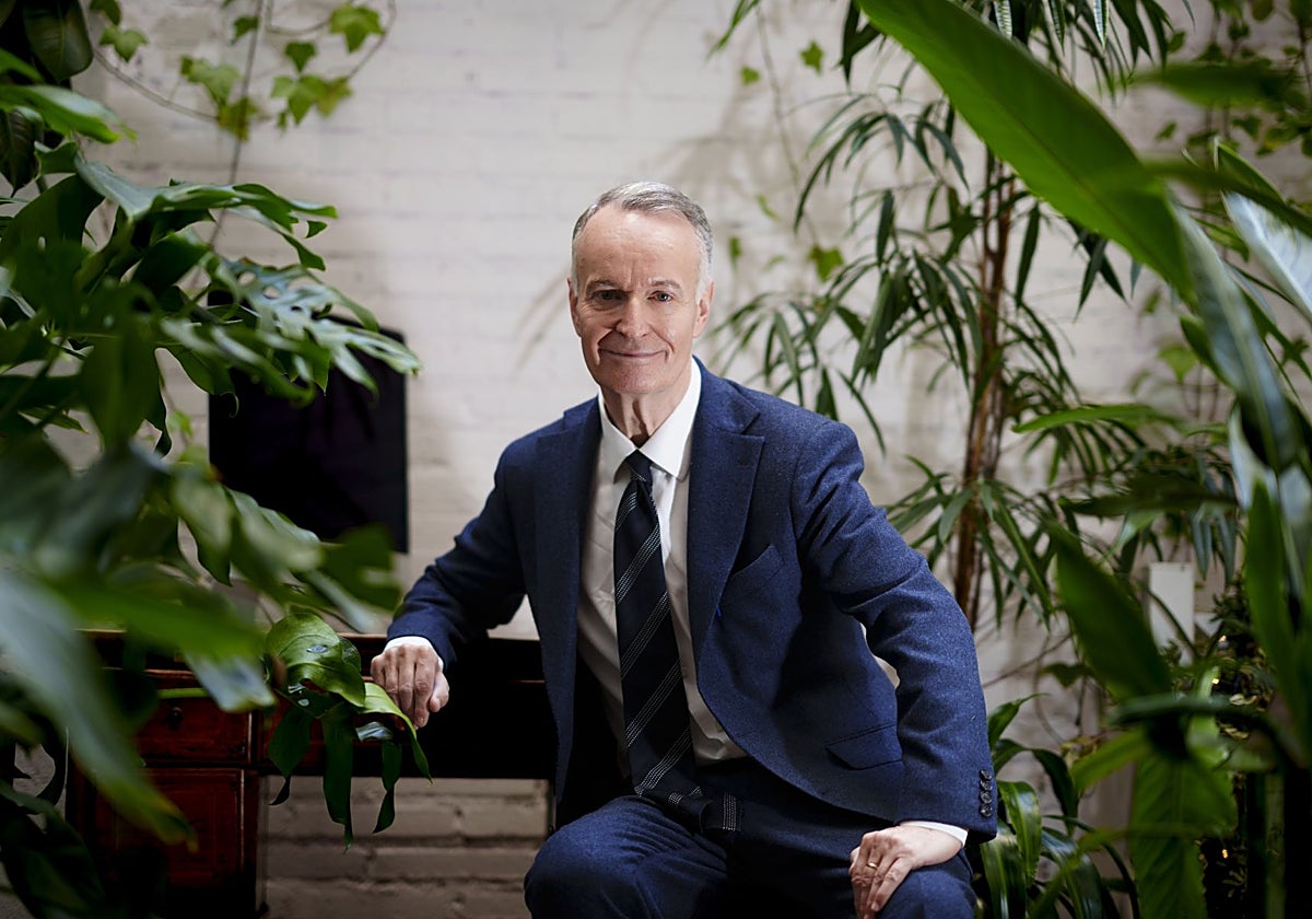 Andrew O'Hagan, retratado durante la entrevista con ABC