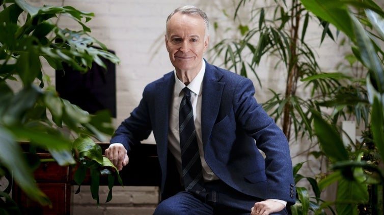 Andrew O'Hagan : «A los oligarcas rusos les encanta reunirse con periodistas: están locos»