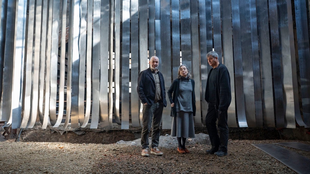 Los integrantes de RCR Arquitectes en su estudio en Olot