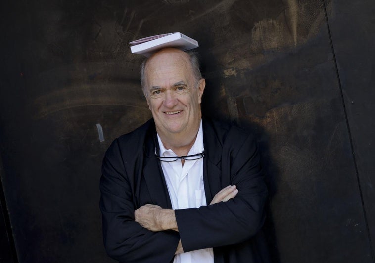 Colm Tóibín: «Los inmigrantes han hecho un favor a Trump, le han dado un enemigo inventado»
