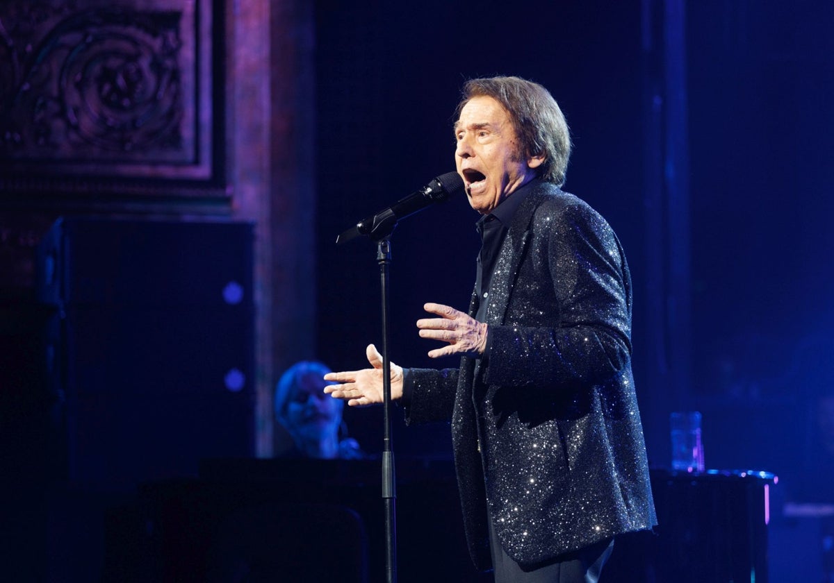 Raphael en el concierto del Teatro de la Zarzuela