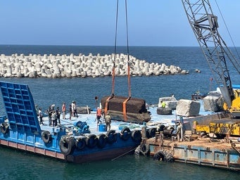 Recuperan del mar Mediterráneo los restos de las monumentales puertas del Faro de Alejandría