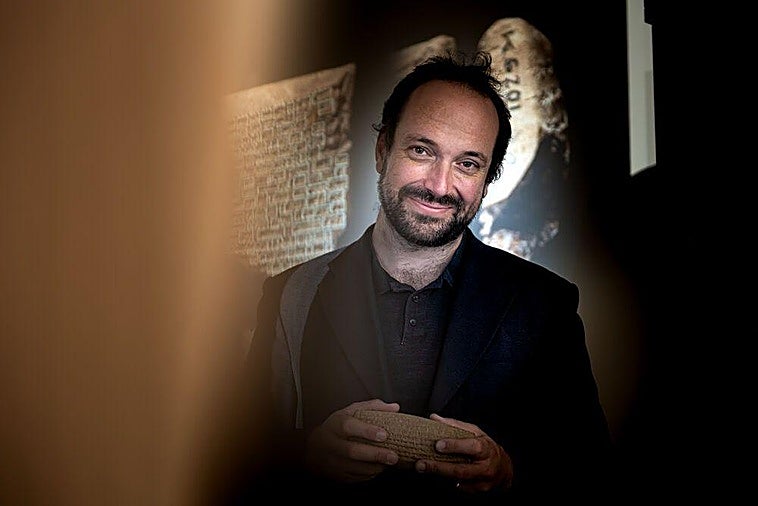 Enrique Jiménez, profesor de Literaturas del Antiguo Oriente Próximo del Instituto de Asiriología