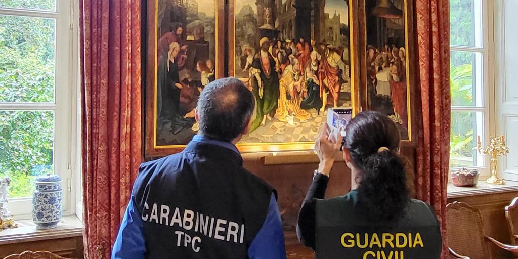 Marbella merkezli bir Alman evliliği tarafından İtalya'ya yasadışı olarak ihracat 60'tan fazla kültürel mal kurtarıyorlar