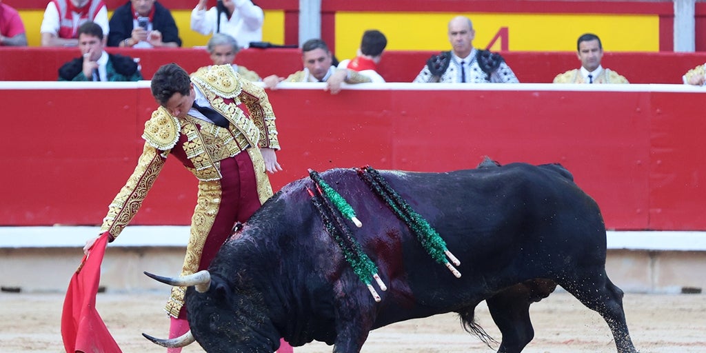 Bronca (y no torera) para Asiron y Sánchez en una decepcionante corrida de Fuente Ymbro