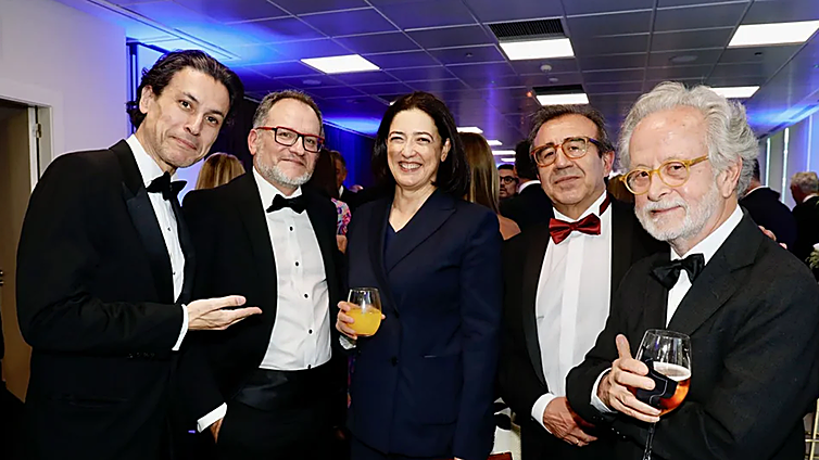 Los invitados a los Premios Cavia 2025, en imágenes