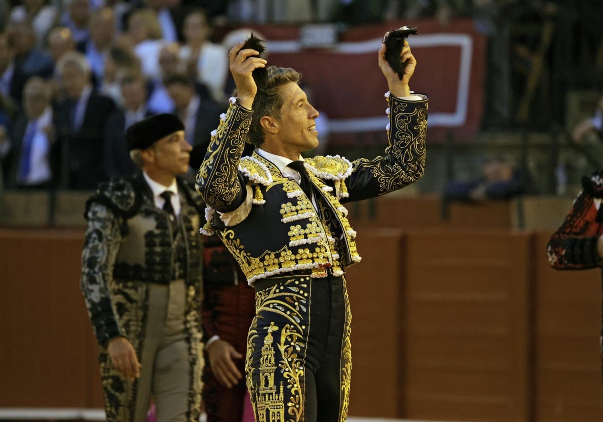 Manuel Escribano en la plaza de toros de la Maestranza