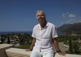 Richard Branson: «La IA utiliza ya más energía que todas las aerolíneas del mundo juntas»