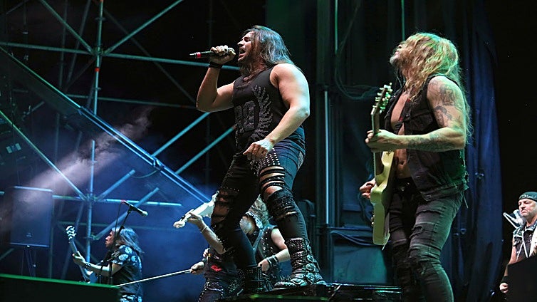 Vilagarcía cancelará un concierto de Mägo de Oz si no rectifica sus «frivolizaciones» sobre las drogas y la prostitución