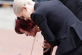 Miles de seguidores despiden a Ozzy Osbourne en Birmingham, en imágenes