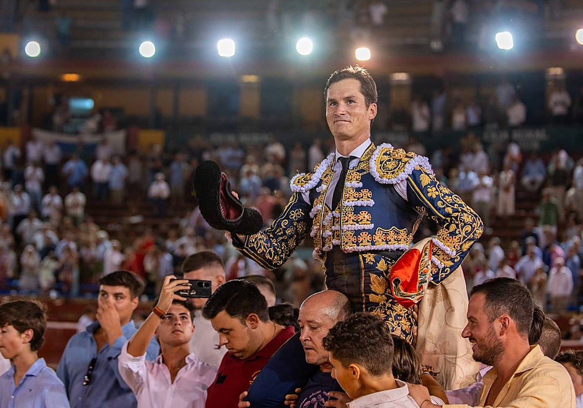 Daniel Luque, camino de la Puerta Grande de Huelva