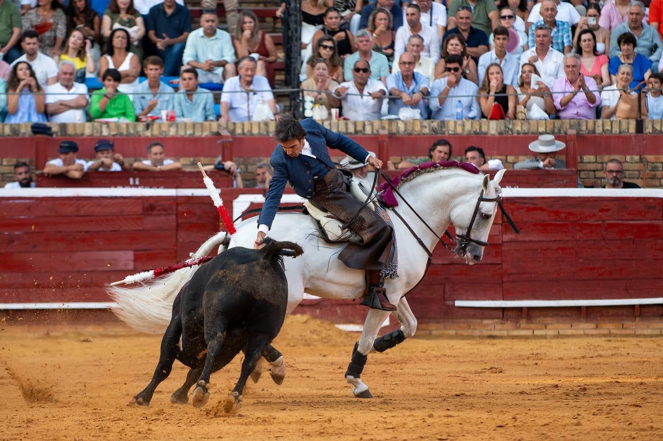 Sergio Galán, Diego Ventura y Andrés Romero pusieron en pie a los tendidos de La Merced
