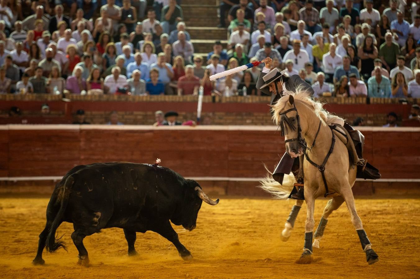 Sergio Galán, Diego Ventura y Andrés Romero pusieron en pie a los tendidos de La Merced
