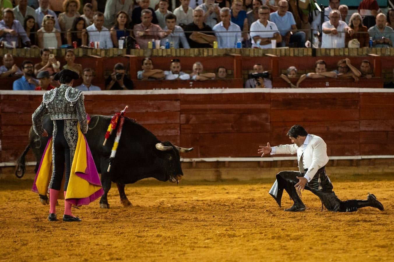 Sergio Galán, Diego Ventura y Andrés Romero pusieron en pie a los tendidos de La Merced