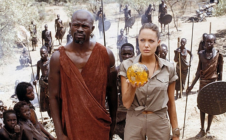 Imagen principal - Fotogramas de 'Lara Croft: La cuna de la vida', 'La sirena y el delfín' y 'Antes de medianoche'