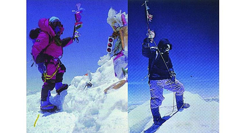 Jamling, haciendo cumbre en el Everest en 1996 (izquierda), y Tenzing Norgal, en 1953