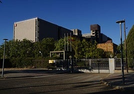 La sede de la Biblioteca Nacional en Alcalá lleva tres décadas abierta sin licencia