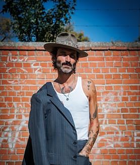 Imagen secundaria 2 - Leiva, para ABC Cultural