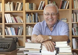 José María Pozuelo Yvancos: «Los estudiantes de hoy necesitan saber cuál es la vida literaria actual, no solo la que fue con Cervantes»