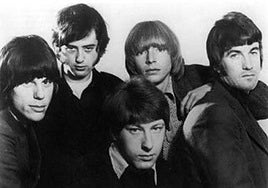 Muere el guitarrista Chris Dreja de The Yardbirds, la 'banda escuela' de Jeff Beck, Eric Clapton y Jimmy Page