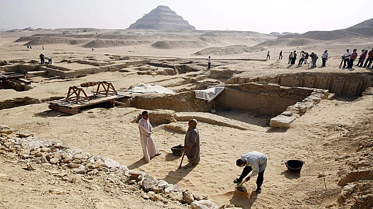Egipto investiga la desaparición de una antigüedad en una tumba de Saqqara
