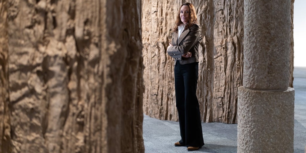 Cristina Iglesias: «Hago obras, esculturas, que no son del todo inertes»