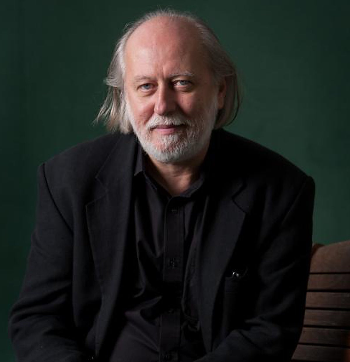 Retrato de Krasznahorkai