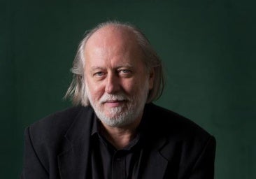 Retrato de Krasznahorkai, premio Nobel: humor, desmesura y frases infinitas