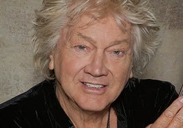 Muere John Lodge de The Moody Blues, la banda que enamoró al mundo con 'Nights in White Satin'