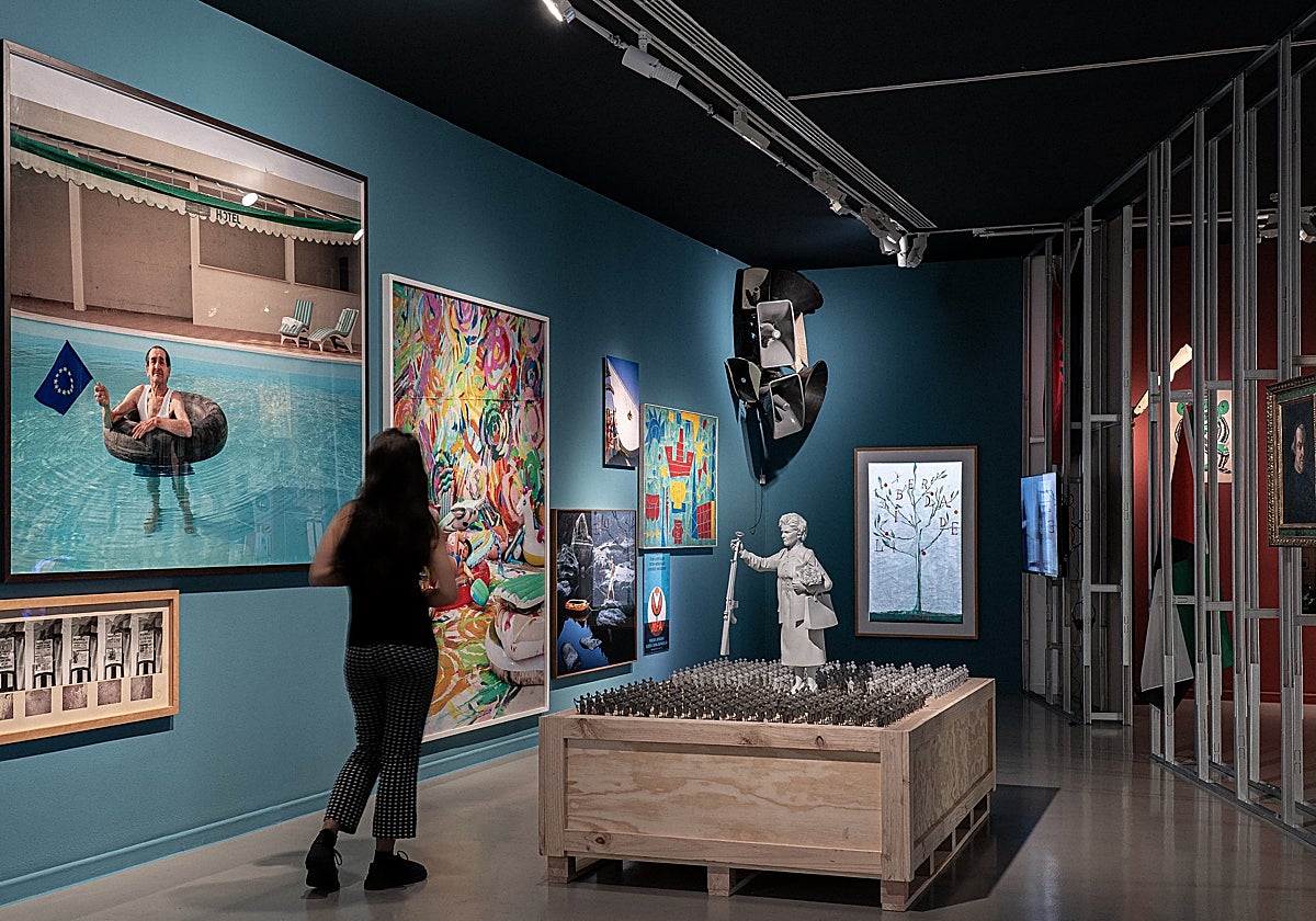 Detalle del montaje de 'Inquietud. Libertad y democracia', en La Casa Encendida