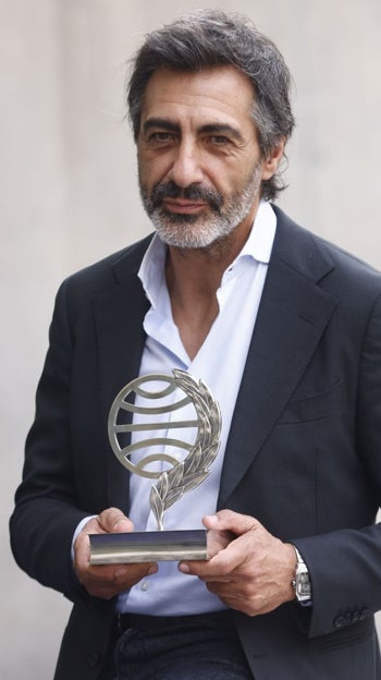 ¿Qué tal si antes nos leemos la novela de Juan del Val?