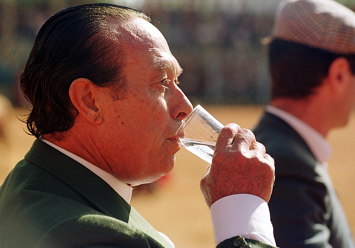 Curro Romero en el festival benéfico de Andex que se celebró en la plaza de toros de La Algaba