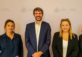 Urtasun se reúne con los promotores de la ILP antitaurina