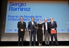 La Bienal Mario Vargas Llosa reafirma el papel de Extremadura como puente entre Hispanoamérica y España