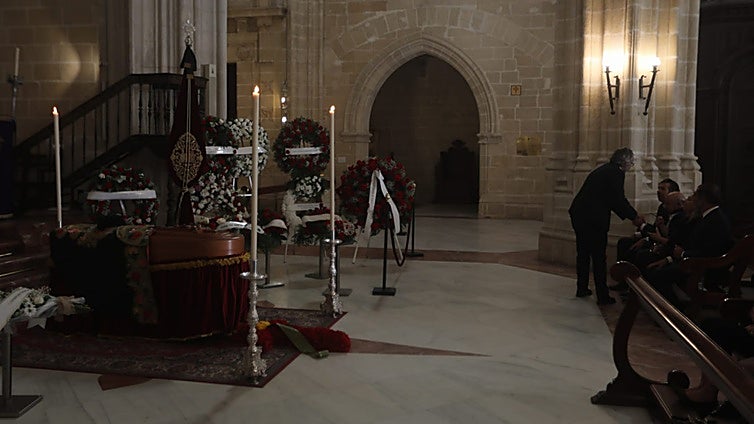 Despedida a Rafael de Paula: la tauromaquia y Jerez lloran a su leyenda en Santiago