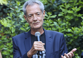 Ramón Arcusa del Dúo Dinámico denuncia la censura de dos de sus canciones en Spotify por la «locura woke»