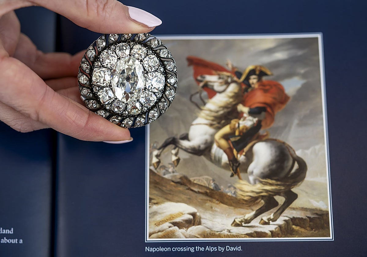 El broche de diamantes que perteneció a Napoleón