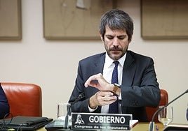 Tras la Fundación Franco, Urtasun quiere ilegalizar cuatro fundaciones más