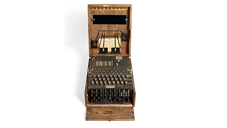 Una rara máquina Enigma alcanza un precio récord de casi medio millón de euros