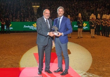 El torero Manuel Escribano durante el homenaje que le tributaron en Sicab