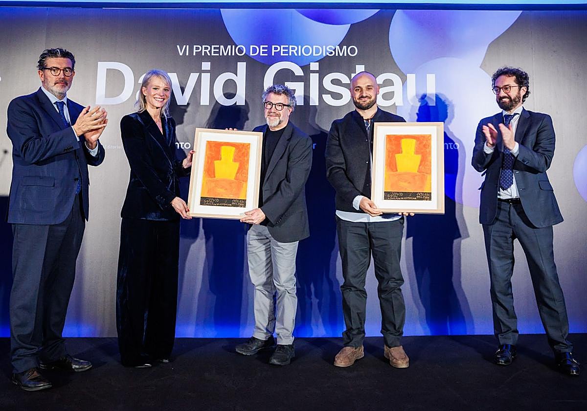 De izquierda a derecha: Julián Quirós, Romina Caponnetto, Alberto Di Lolli, Andros Lozano y Joaquín Manso.