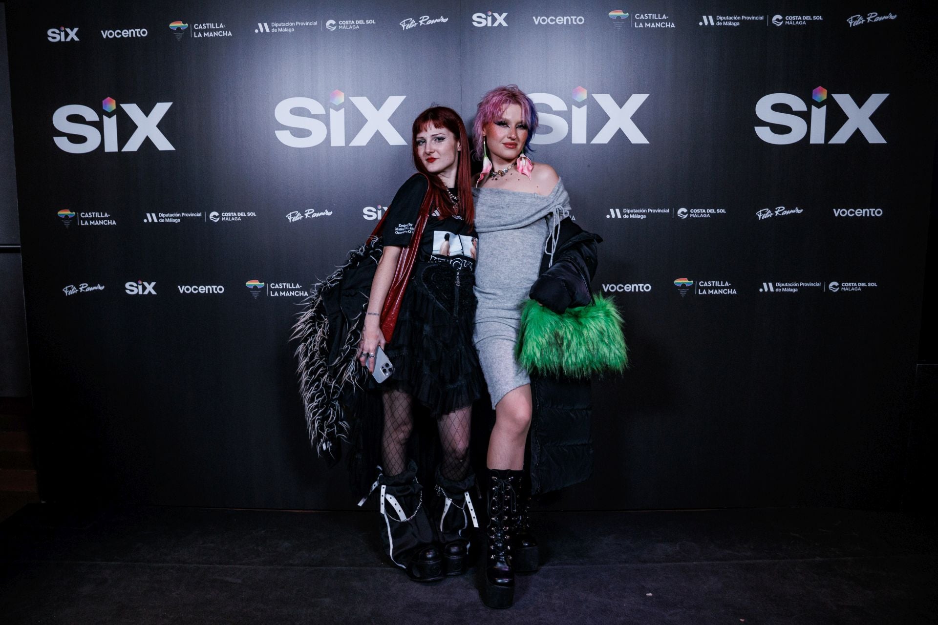 Las cantantes Sofía Coll y Julieta.